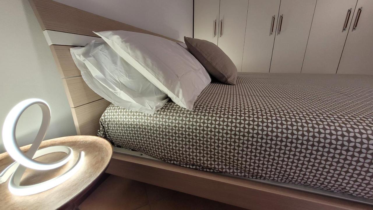 Appartement Dimora Larius à Côme Extérieur photo