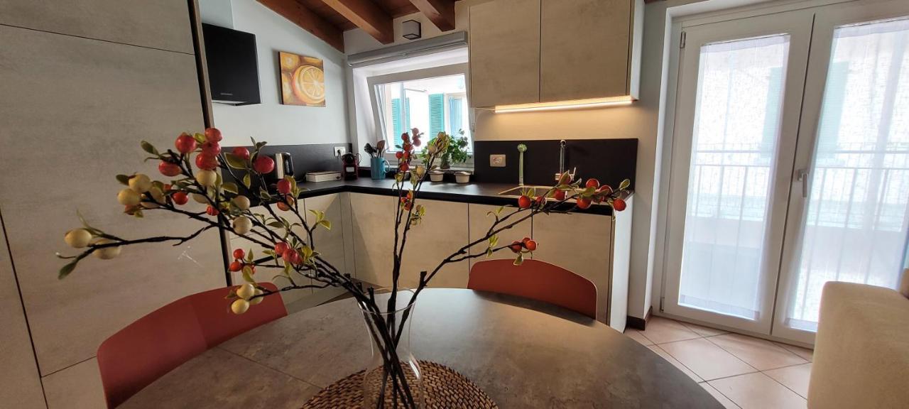 Appartement Dimora Larius à Côme Extérieur photo